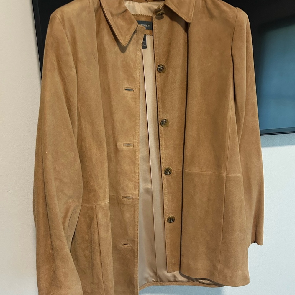 Women’s Tan Suede Jacket